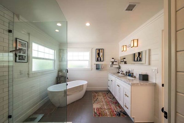 Master Bath2