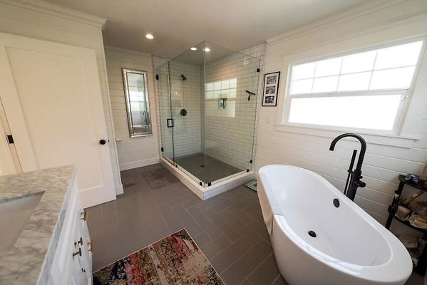 Master Bath3